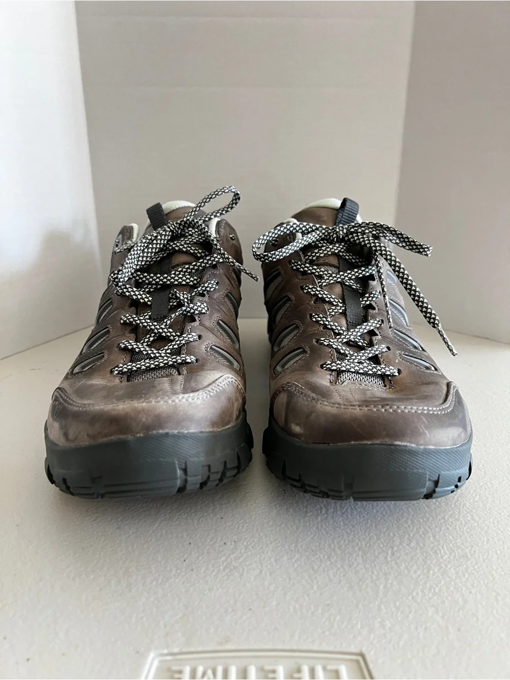 Oboz Sawtooth X Low Waterproof Hiking B-Dry Shoes Women's Size 10.5 Hazy Gray